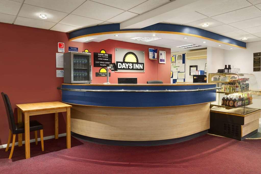 Готель Ramada Bristol West Easton in Gordano Інтер'єр фото